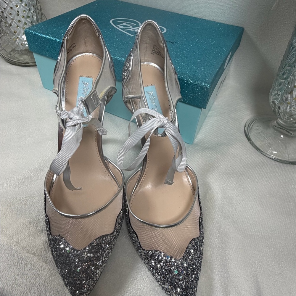 Blue by Betsey Johnson Silver Glitter Bridal Heels  NWT